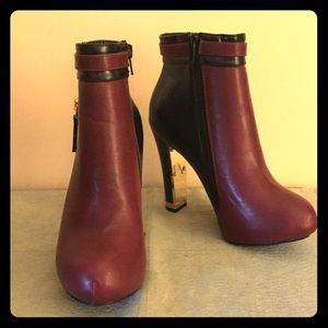 NWOT Sophia & Lee Booties with Metallic Details